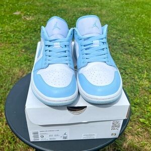Wmns Air Jordan 1 Low Ice Blue Sz 9